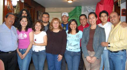 Parte del grupo de visitantes de la UVM campus Coacalco. 23-ago-2008