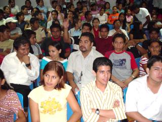 Asistentes a la conferencia en el Instituto Tecnológico de Tuxtepec, Oaxaca. 20-sep-2005