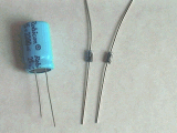 Condensador electrolítico y diodos rectificadores